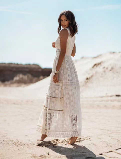 Donna – Robe Découpée à la Taille avec Panneaux en Dentelle