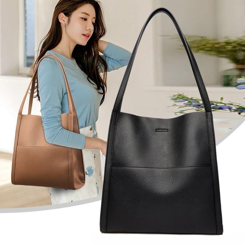 SAC À BANDOULIÈRE EN VÉRITABLE DE COULEUR UNIE