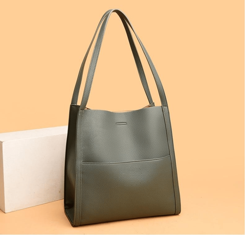 SAC À BANDOULIÈRE EN VÉRITABLE DE COULEUR UNIE