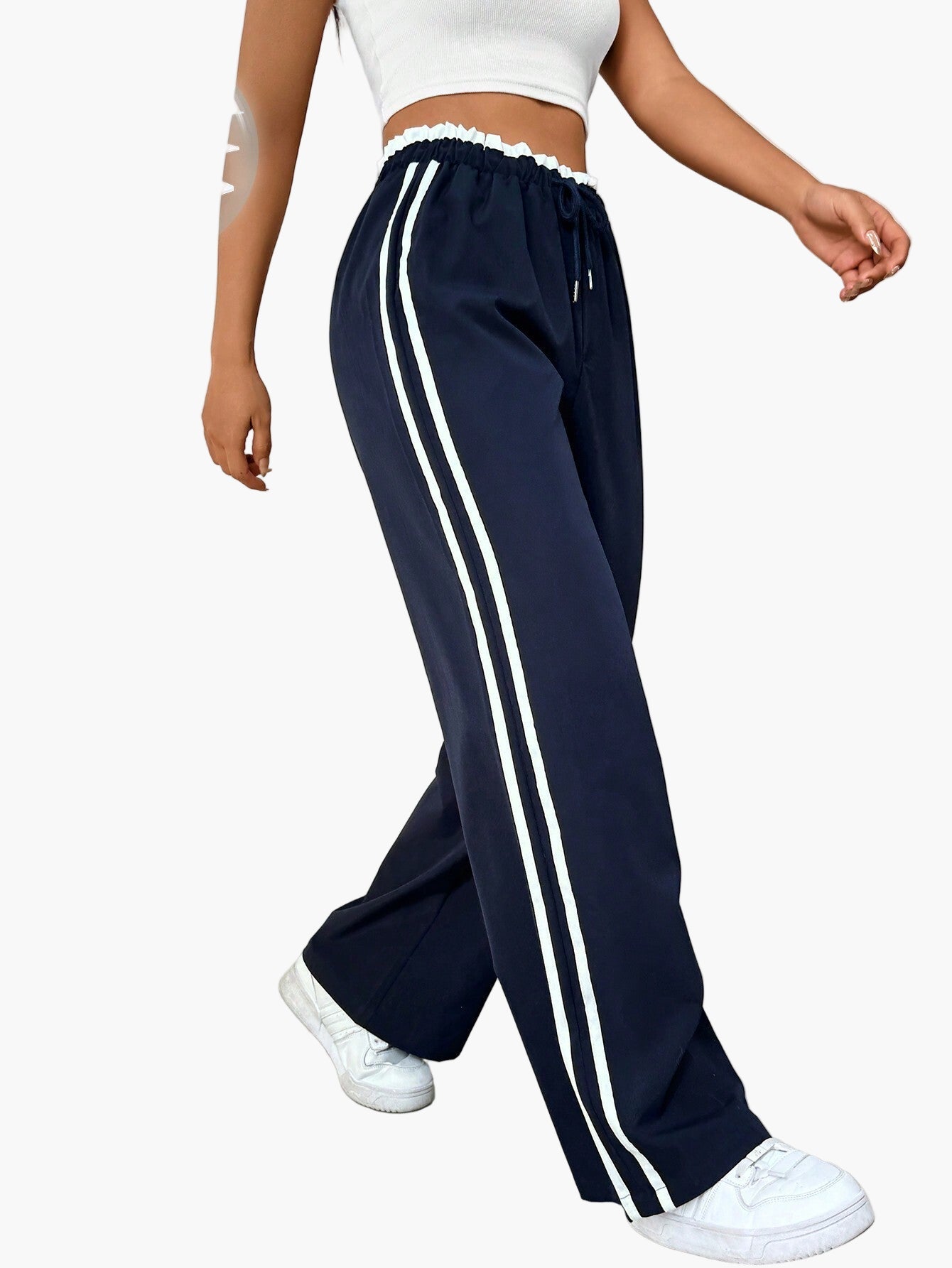 Pantalon large sport femme style streetwear à bandes – coupe décontractée idéale pour le quotidien
