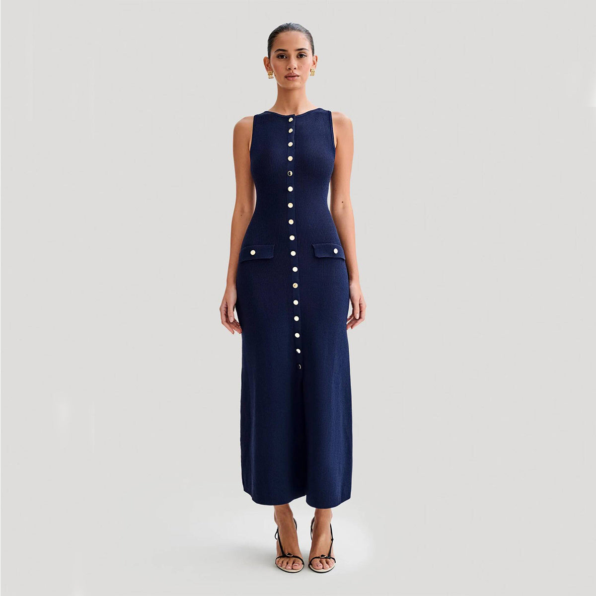 Katy – Robe sans manches en tricot élégante avec boutonnage et col rond ajusté