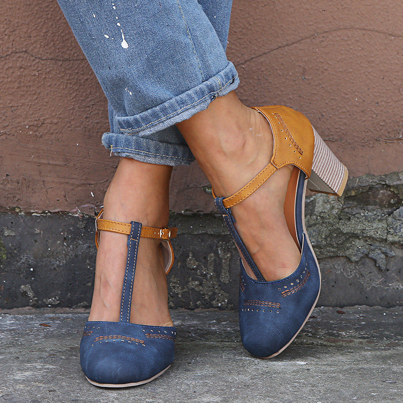 Esme – Sandales T-strap à Tête Ronde et Couleurs Assorties