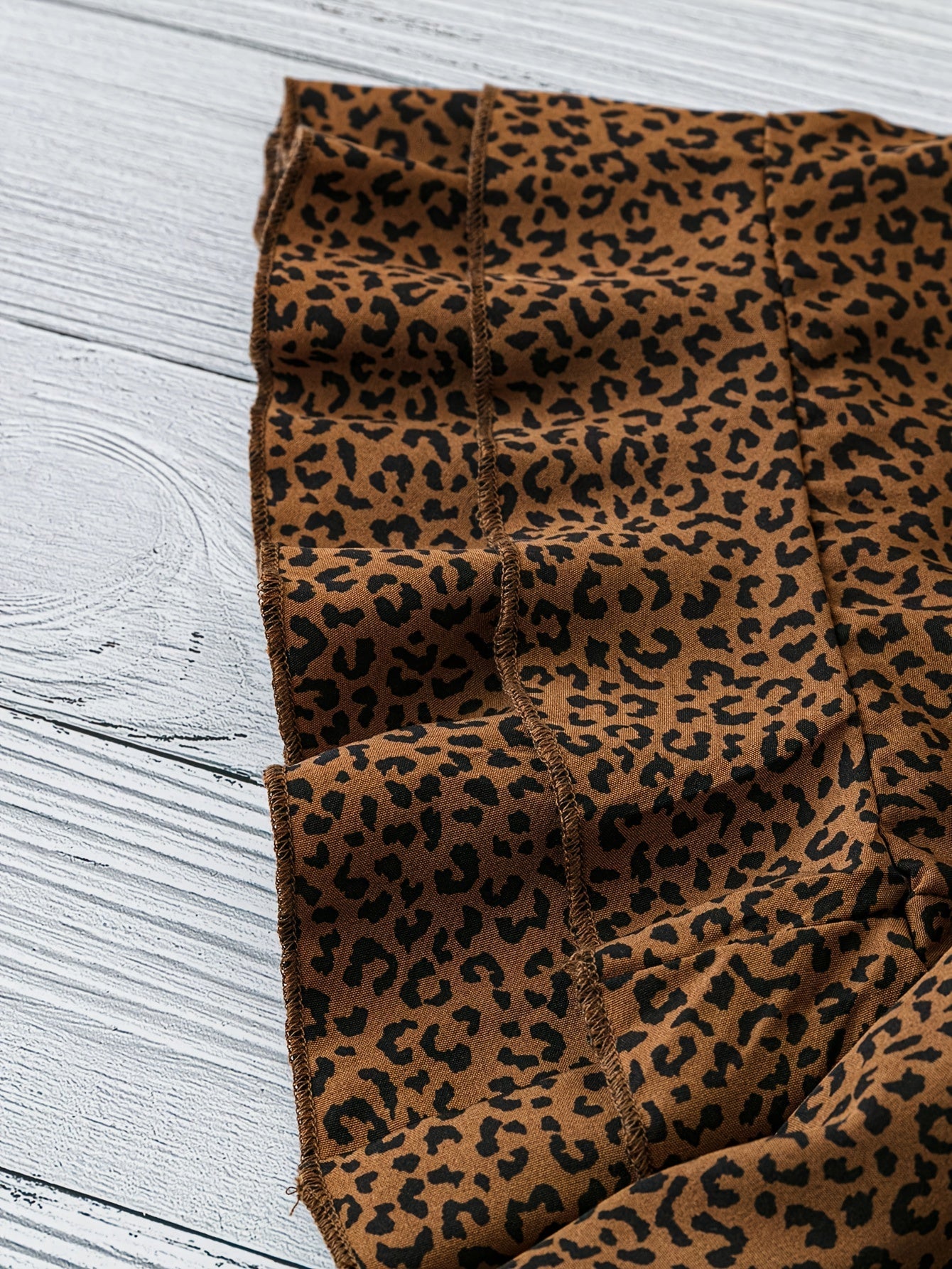 Blouse décontractée à imprimé léopard pour femme, style vacances, manches courtes avec volant