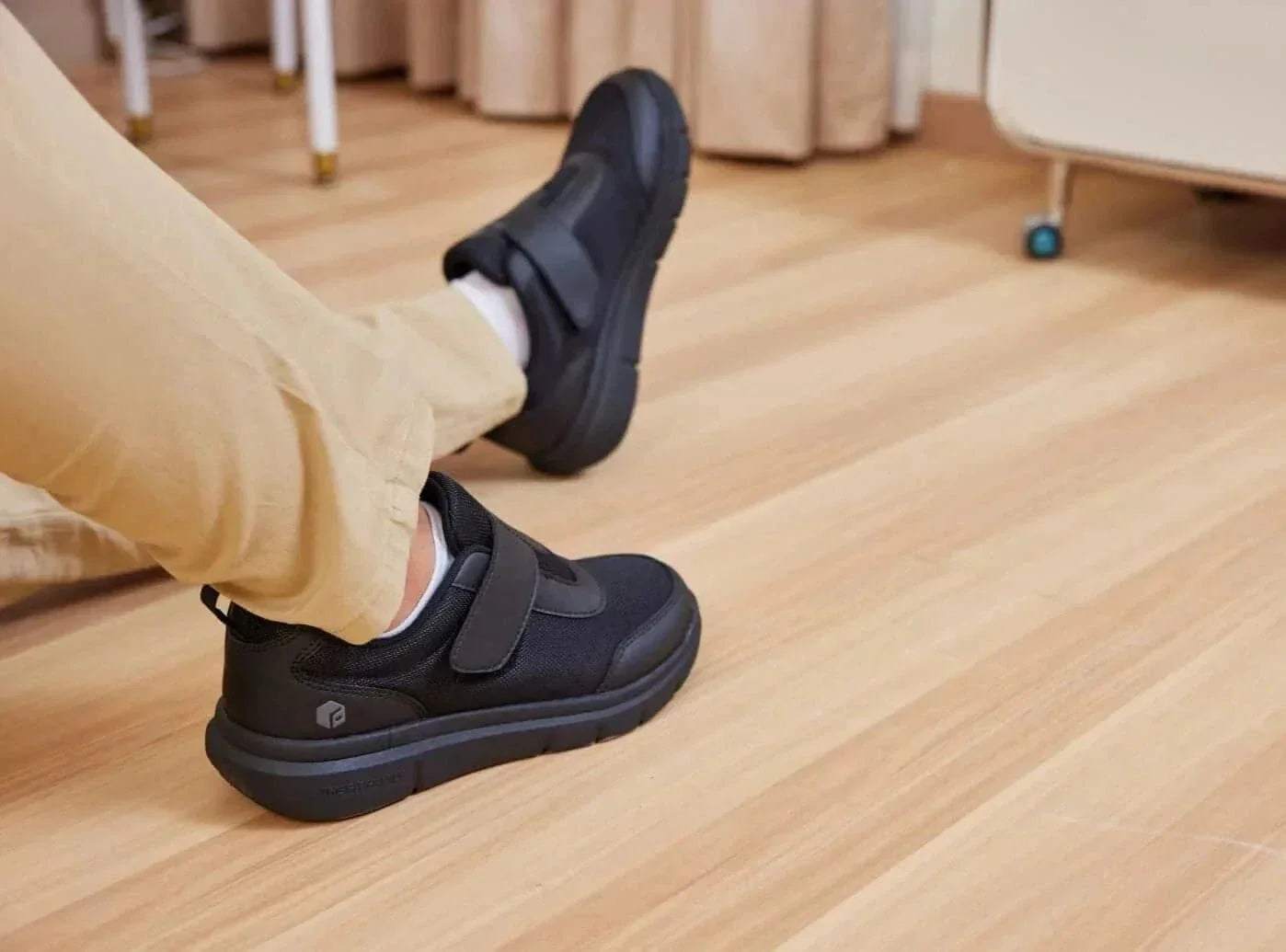 Brian – Chaussures Diabétiques Confortables avec Sangle StrapEase pour Hommes V4