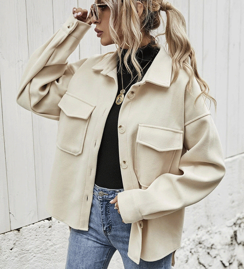 Sandra – Manteau Court en Laine Épais à Col Revers pour Femmes