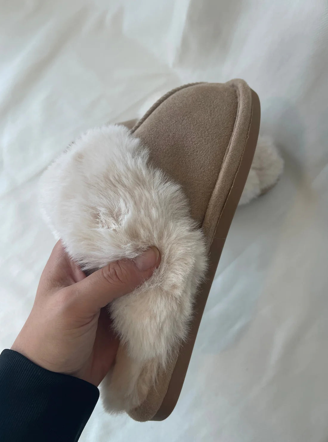 Chaussures d'ours en peluche beige