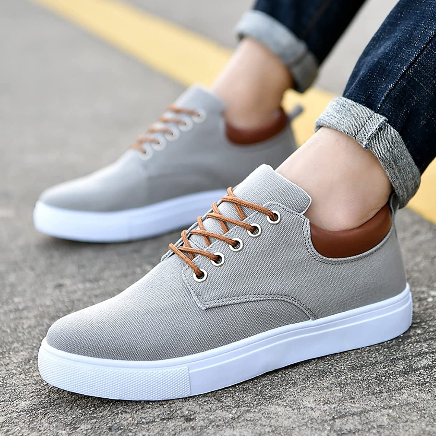 Sneakers décontractées homme style urbain polyvalent pour toutes occasions