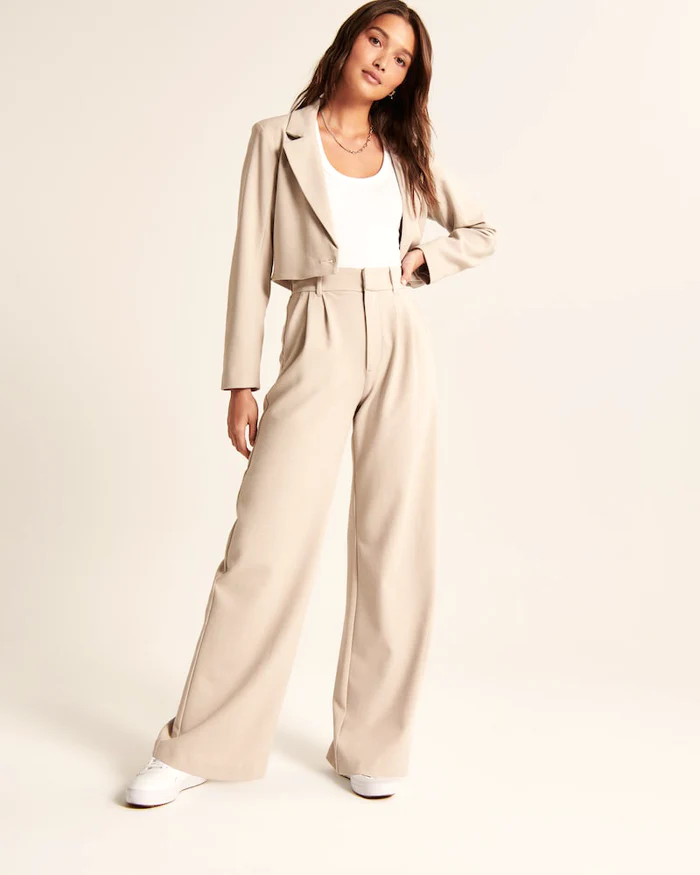 Pantalon large de tailleur beige