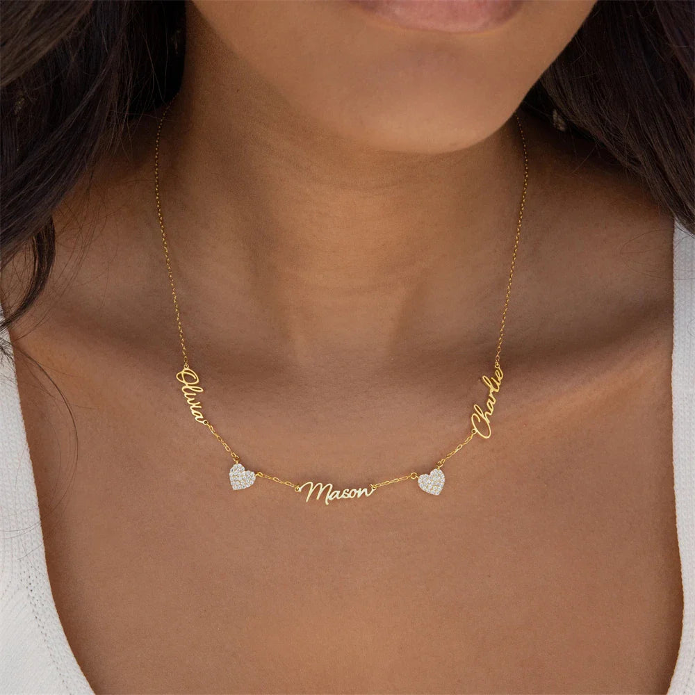 Joan – Collier Pendentif Cœur Personnalisé avec Plaques de Nom Multiples