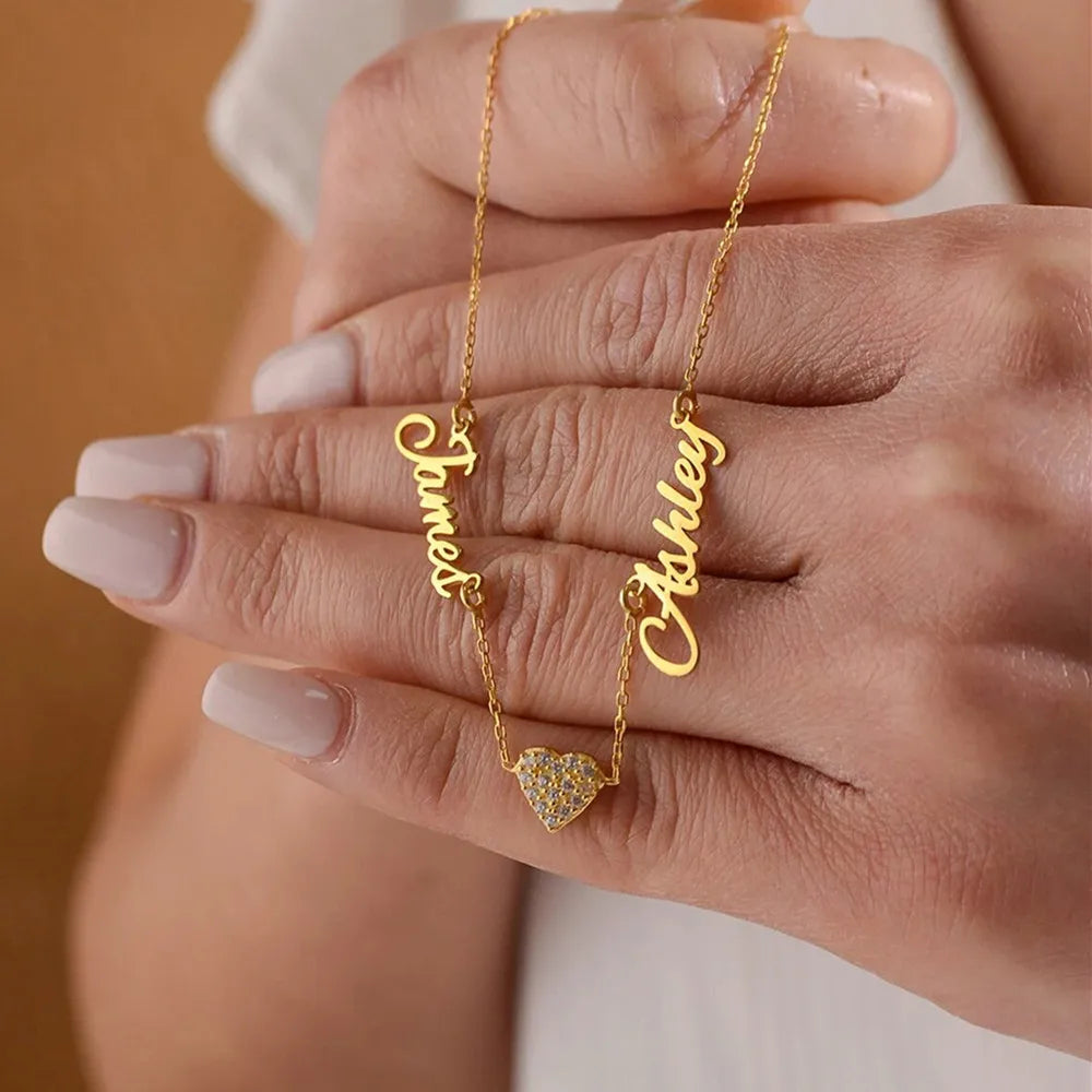Joan – Collier Pendentif Cœur Personnalisé avec Plaques de Nom Multiples
