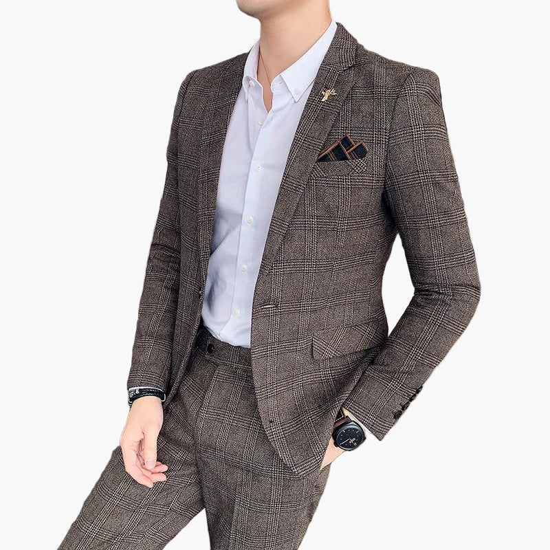 Costume homme élégant à carreaux style business pour réunions et événements formels