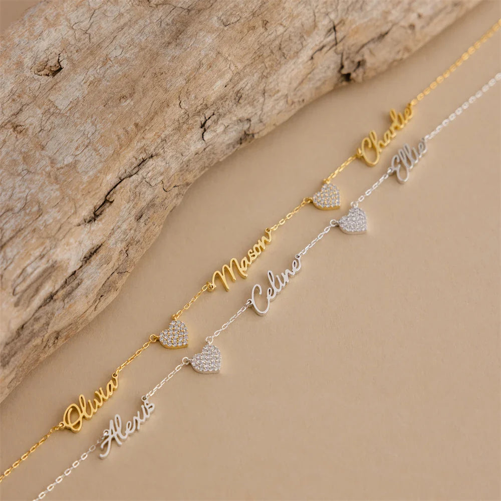 Joan – Collier Pendentif Cœur Personnalisé avec Plaques de Nom Multiples