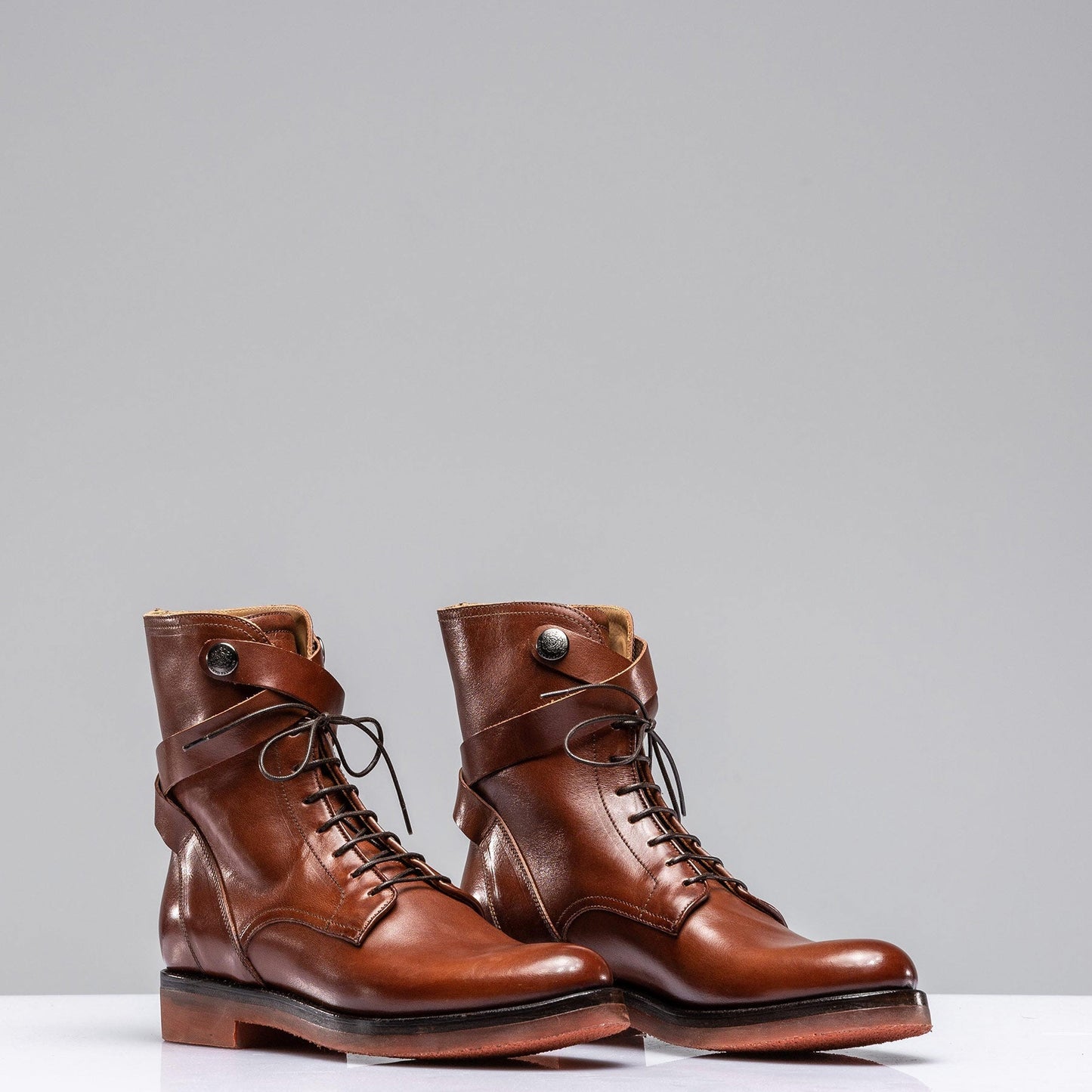 Barbara – Bottes Émaillées pour Femmes en Cognac