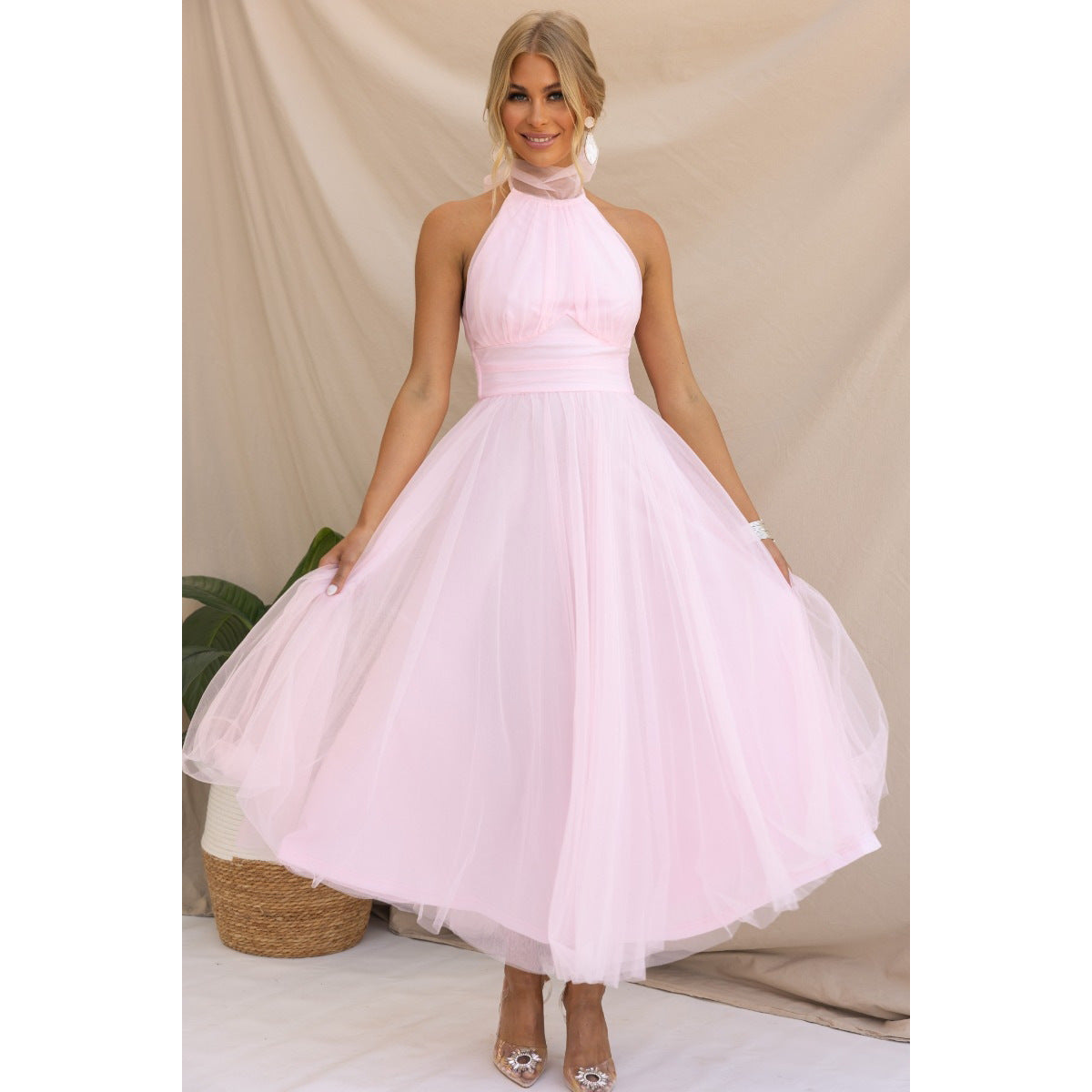 Kathleen – Robe Décontractée à Col Montant en Tulle