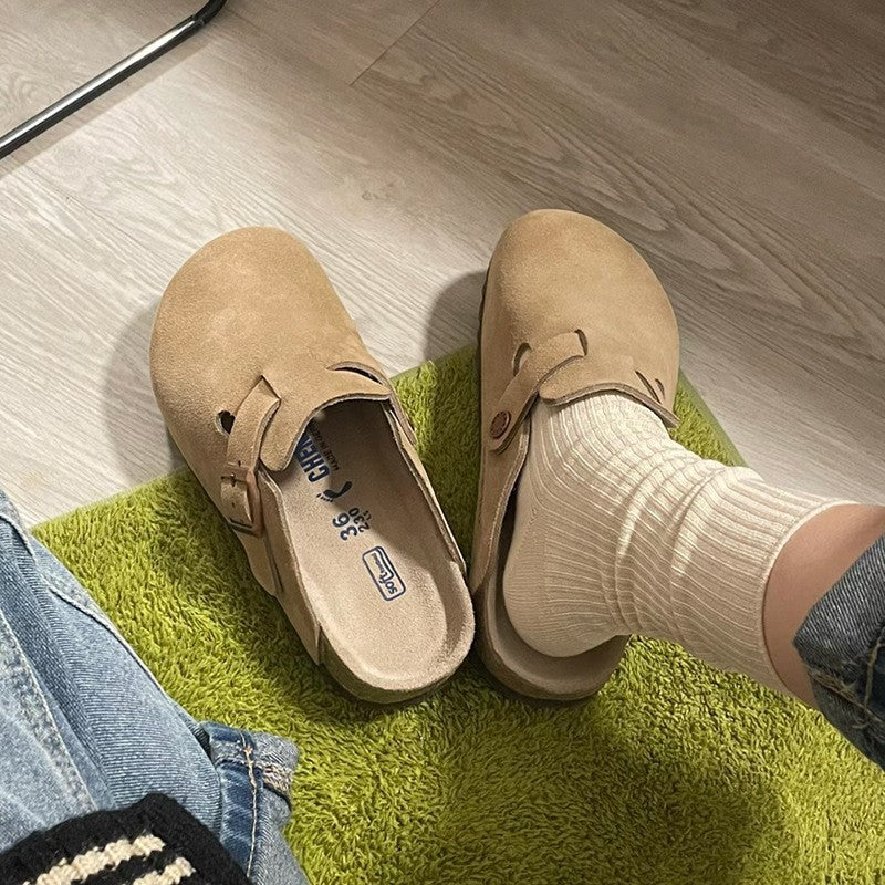 Ruby – Pantoufles fermées rétro françaises en cuir vegan