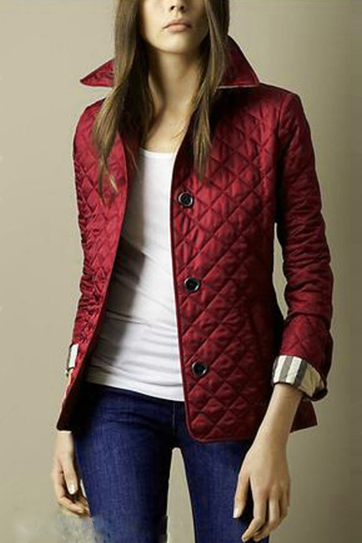 Veste matelassée élégante pour femme style urbain chic transition automne printemps