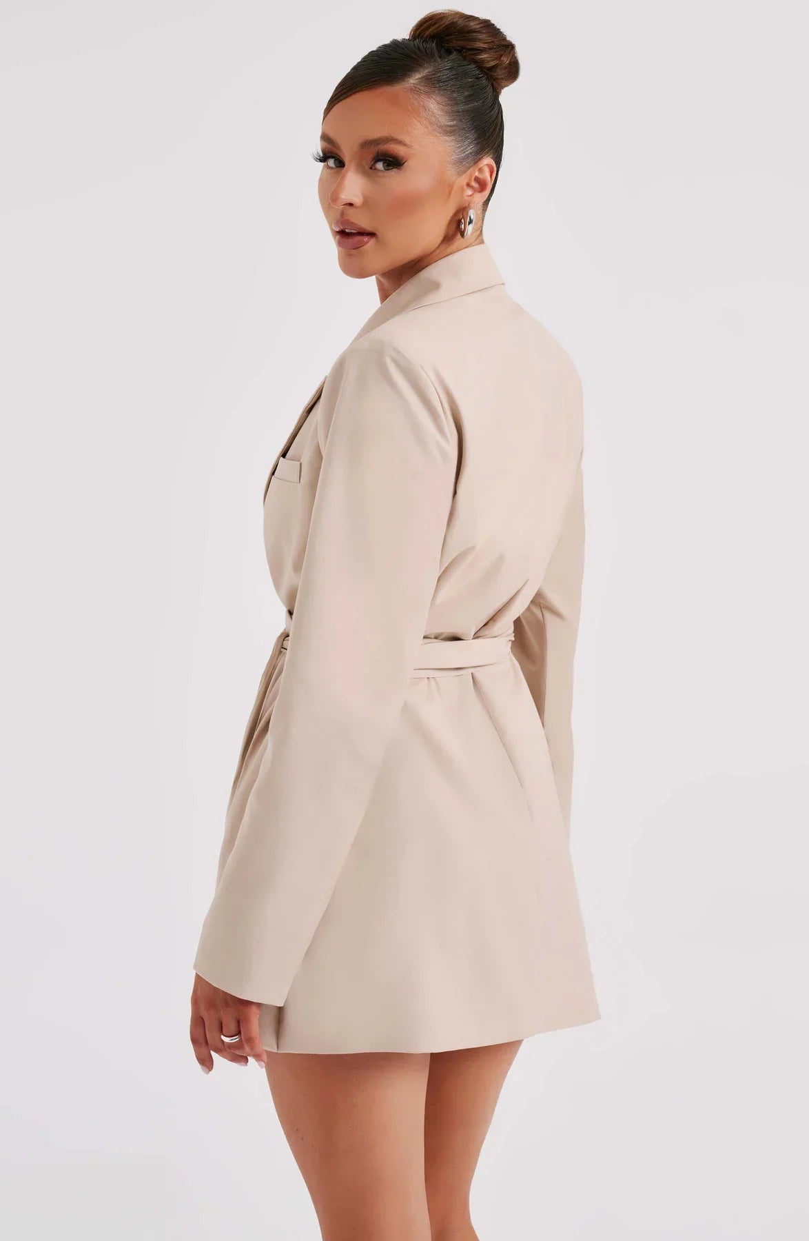 Jacqueline – Robe Tailleur Élégante