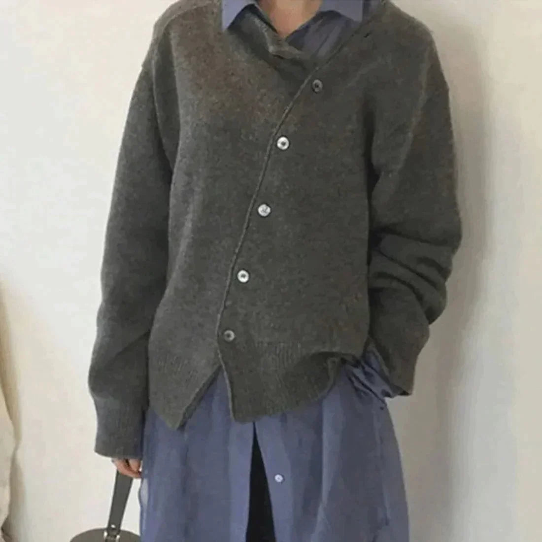 Angela – Pull en cachemire avec détails asymétriques pour femmes