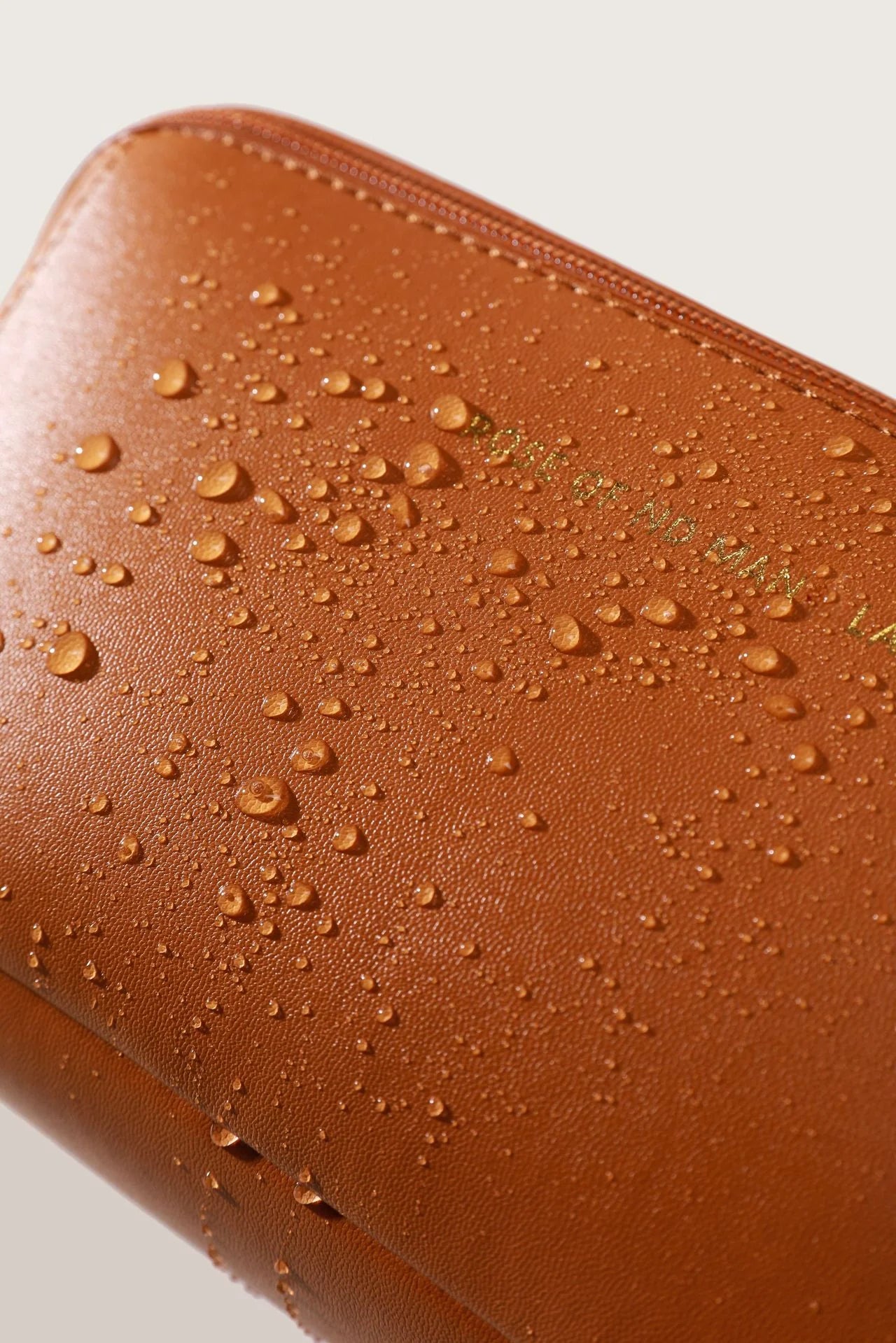 Pochette Spacieuse Glow