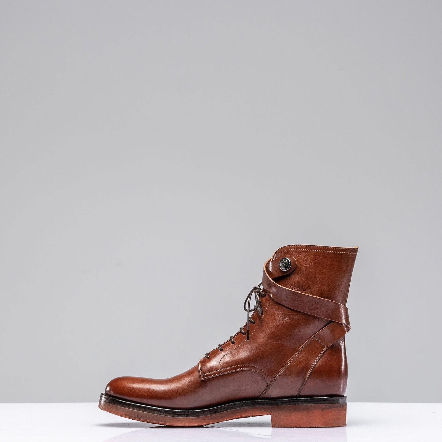 Barbara – Bottes Émaillées pour Femmes en Cognac