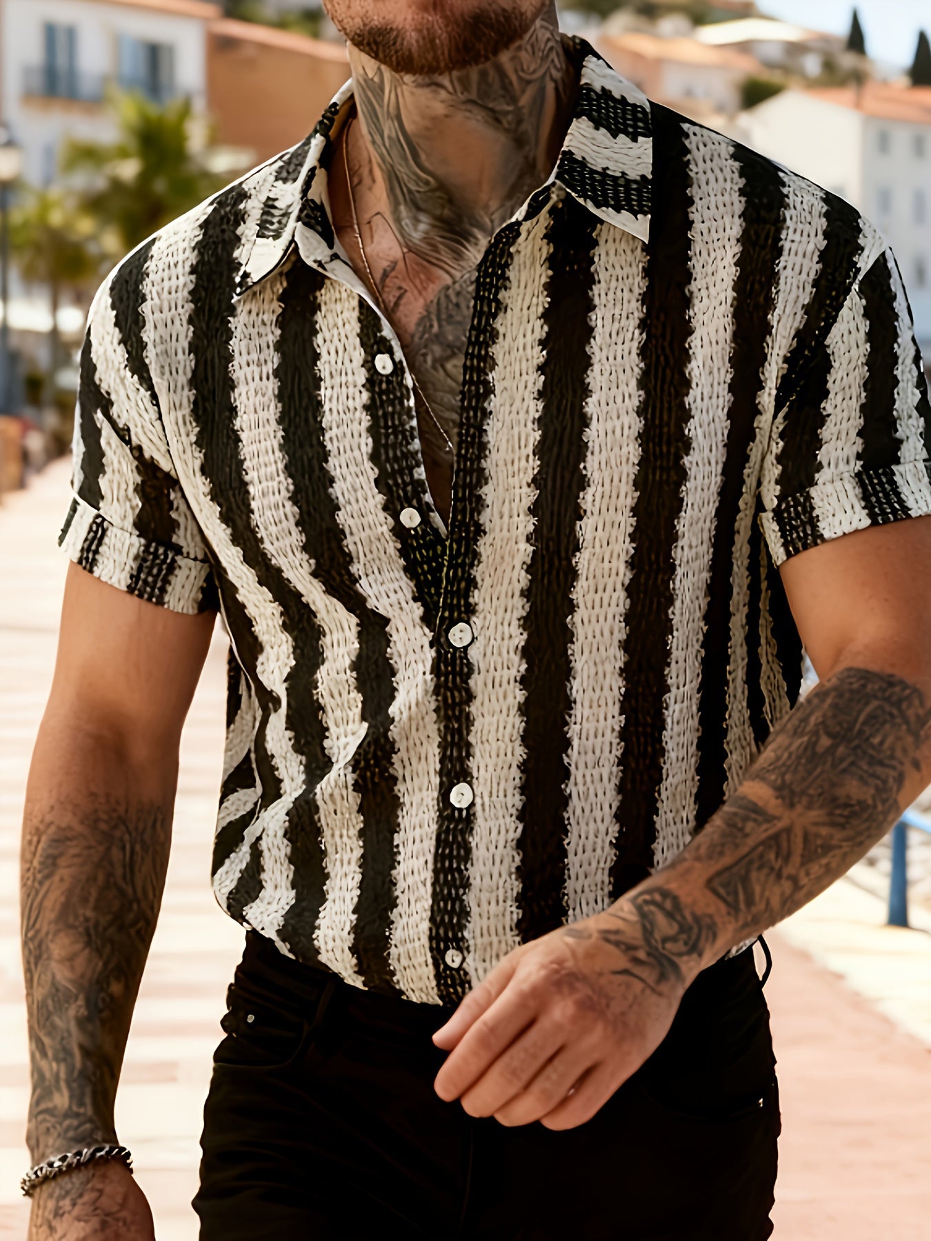 Chemise Resort Homme à Manches Courtes Style Moderne – Rayures Verticales, Look Urbain Décontracté