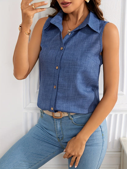 Ärmlös damblus i elegant polostil för sommaren