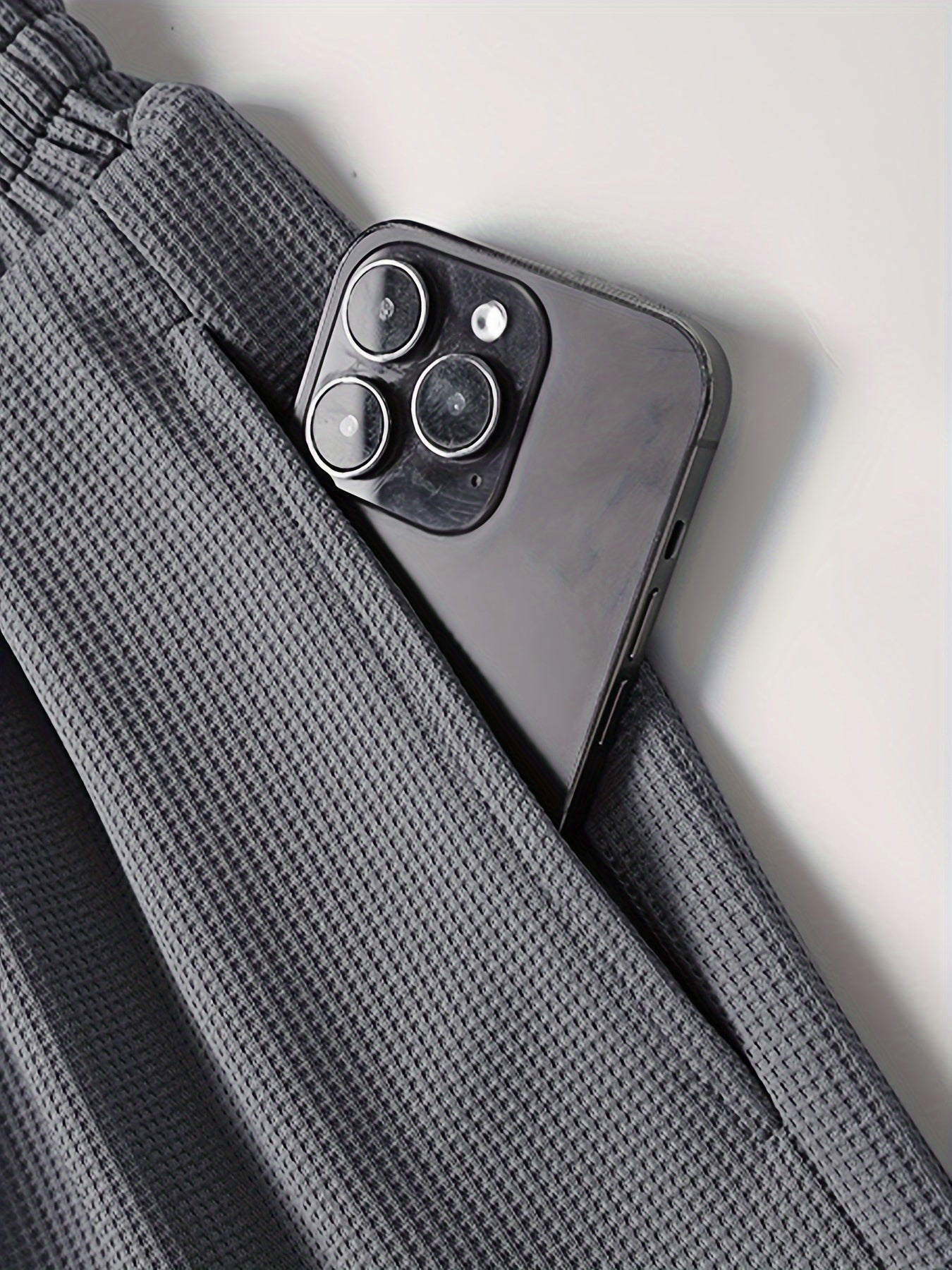 Conjunto informal para hombre de dos piezas camiseta holgada y pantalón corto estilo urbano ideal para descanso y salidas