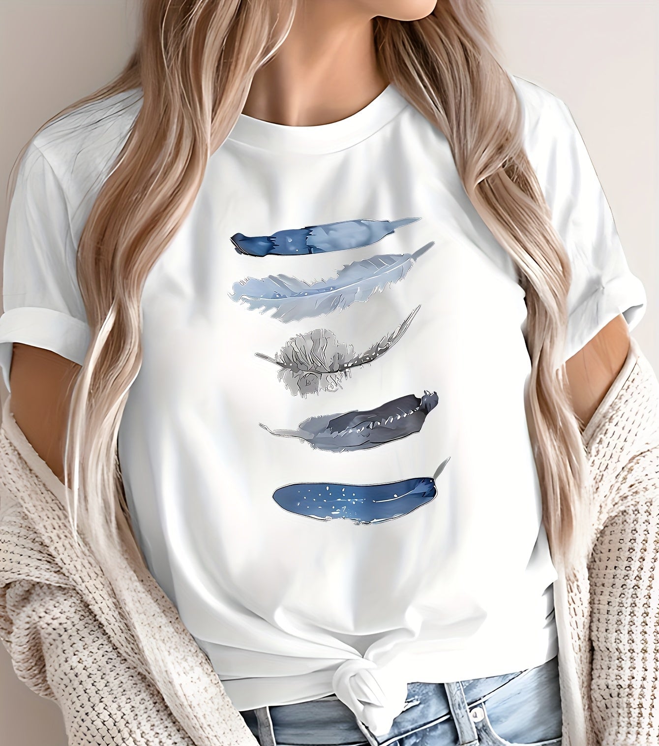 Dames T-shirt Casual Stijl met Artistiek Veerpatroon – Ideaal voor Lente en Zomer