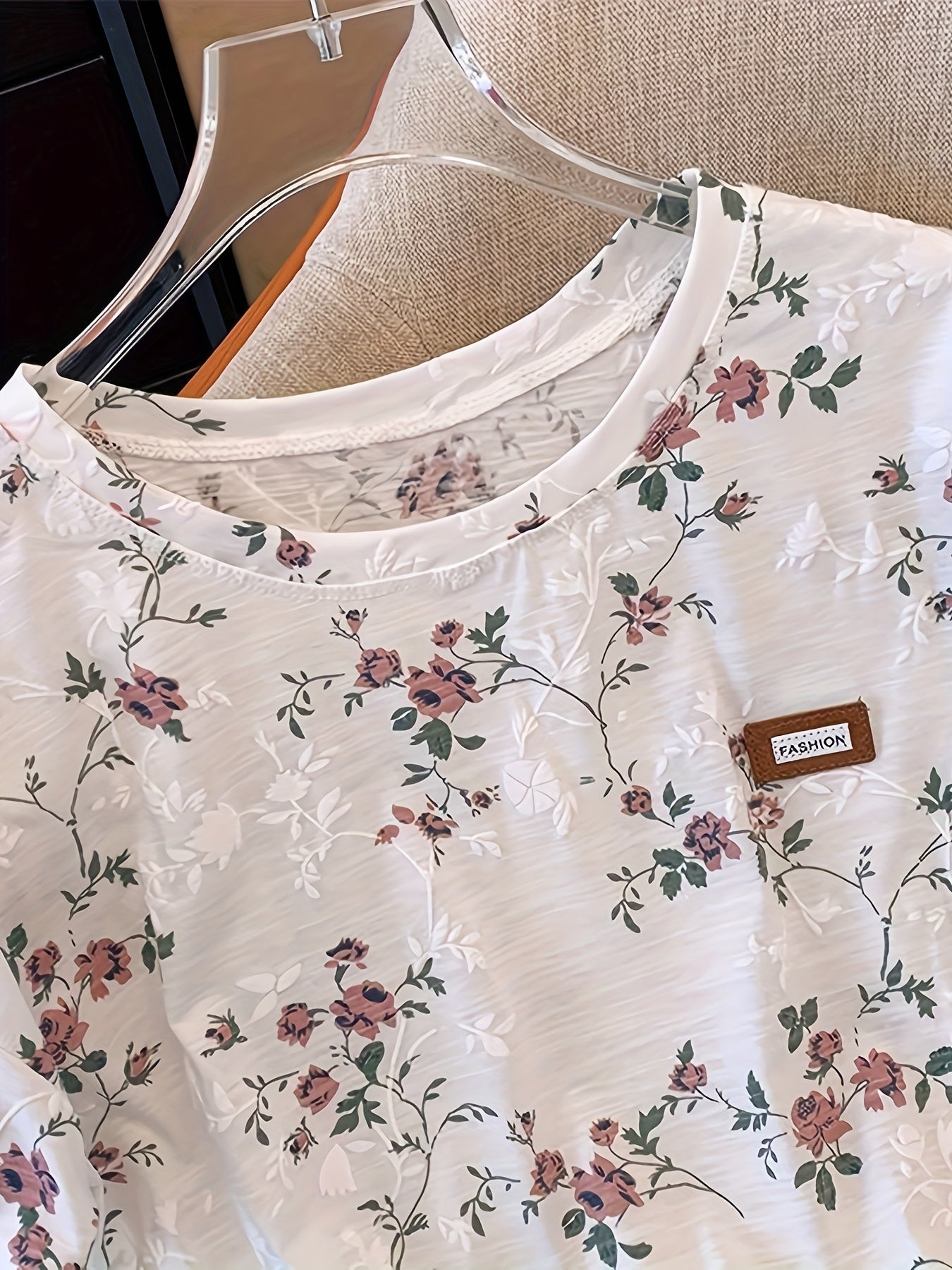T-shirt femme à manches courtes style chic avec motif floral – Idéal pour le printemps et l'été