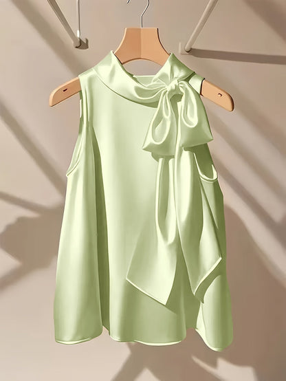 Blouse sans manches femme style élégant avec col lavallière et coupe ample pour sorties ou occasions spéciales