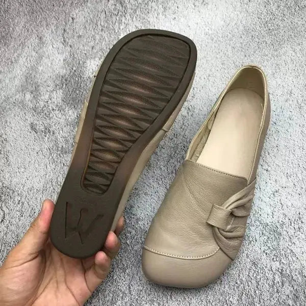 Chaussures en Cuir pour Femmes avec une Semelle Souple et une Surface Antidérapante