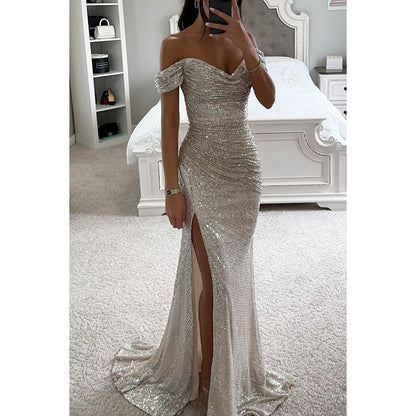 Ruby – Robe Off-Shoulder Pailletée avec Fente
