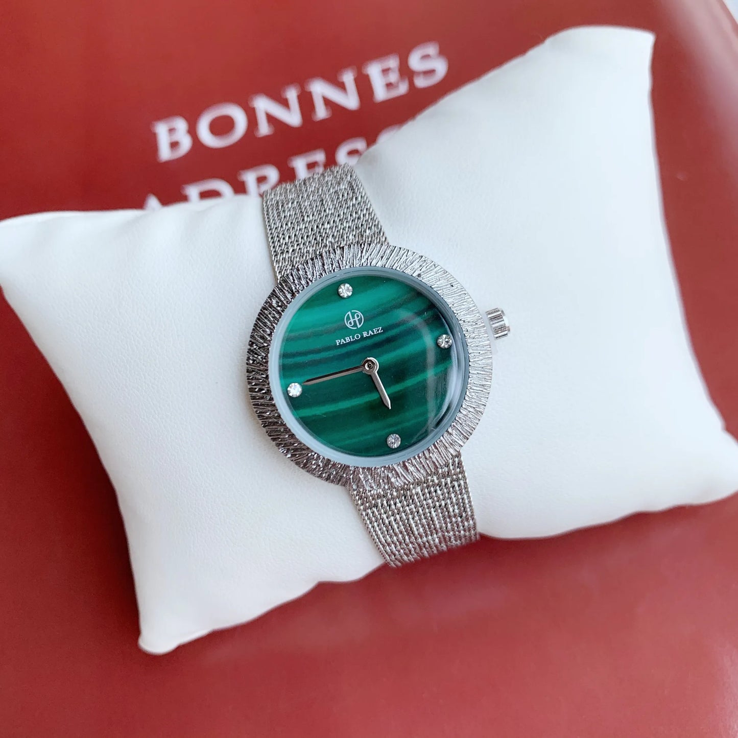 Tanya – Montre Étanche Élégante Vert Aqua pour Femme