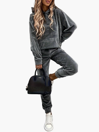 Ensemble de survêtement décontracté pour femme, style urbain chic, idéal pour le quotidien et les loisirs