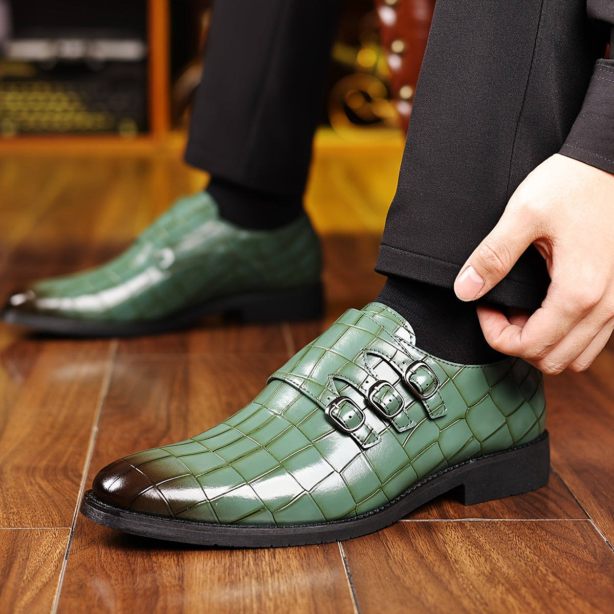 Scarpe eleganti da uomo con tripla fibbia stile vintage – eleganza formale e urbana