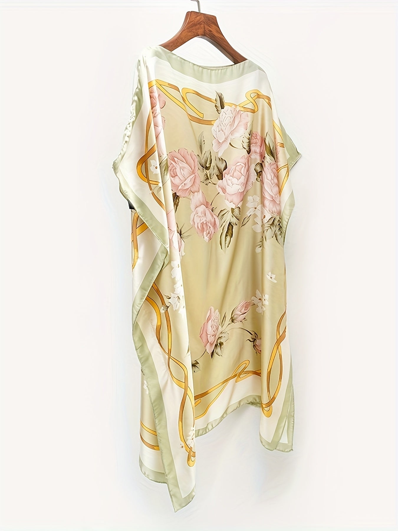Bohemisk strandtunika för kvinnor med asymmetrisk stil och blommigt tryck, chic för semestern