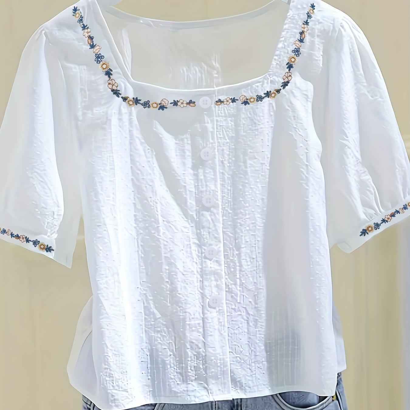 Blouse femme élégante à col carré et broderies florales, style décontracté printemps-été