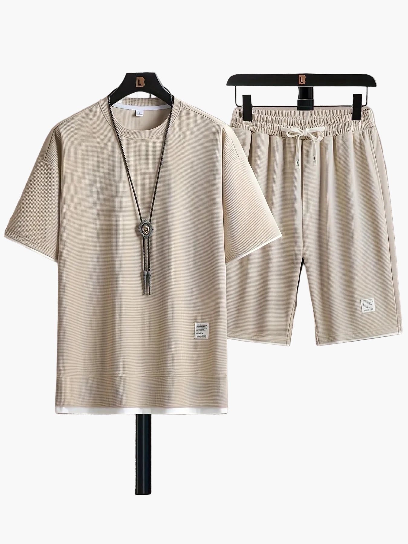 Conjunto informal para hombre de dos piezas camiseta holgada y pantalón corto estilo urbano ideal para descanso y salidas