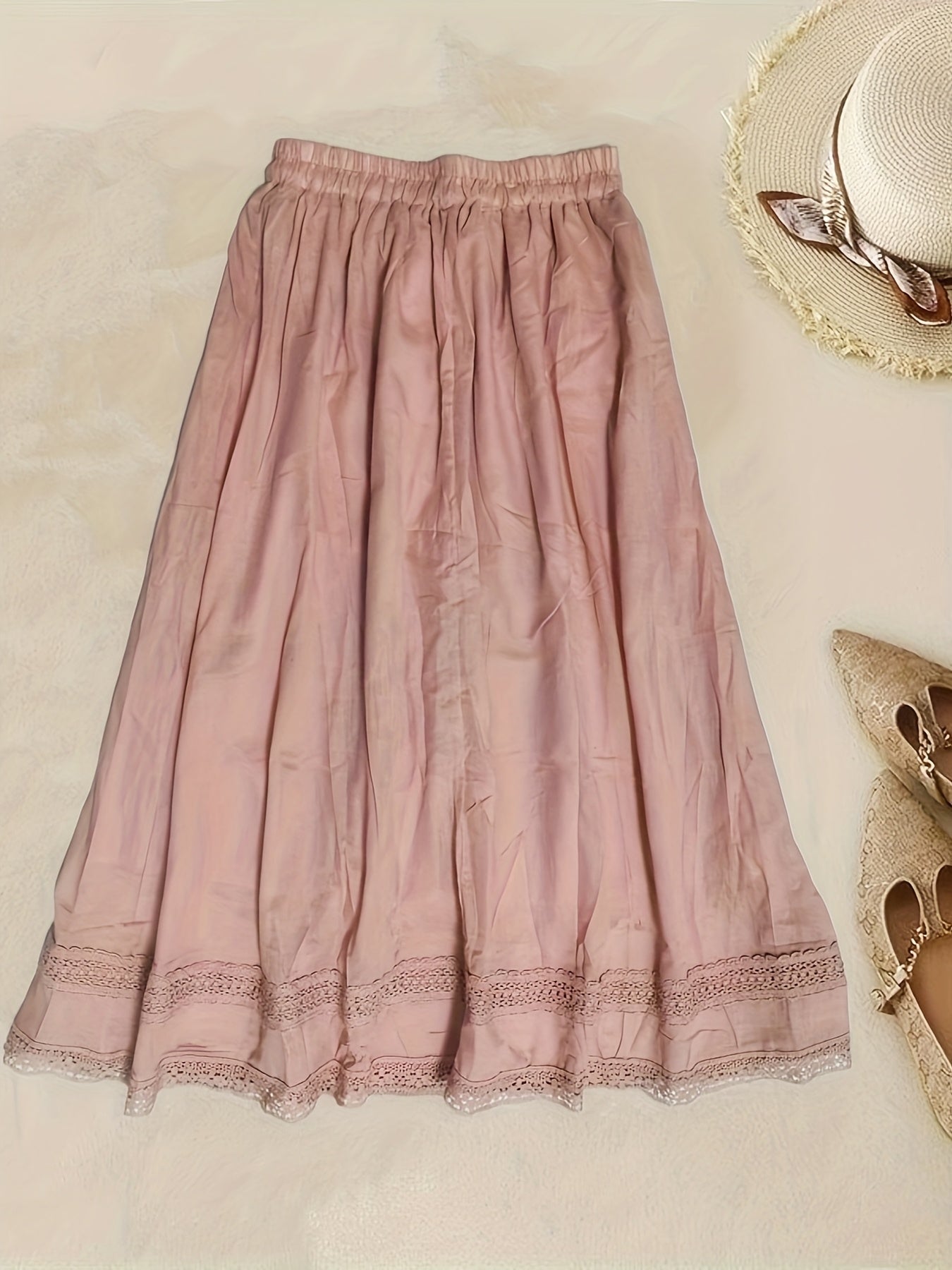 Jupe longue femme style bohème avec dentelle, élégante et fluide pour l'été