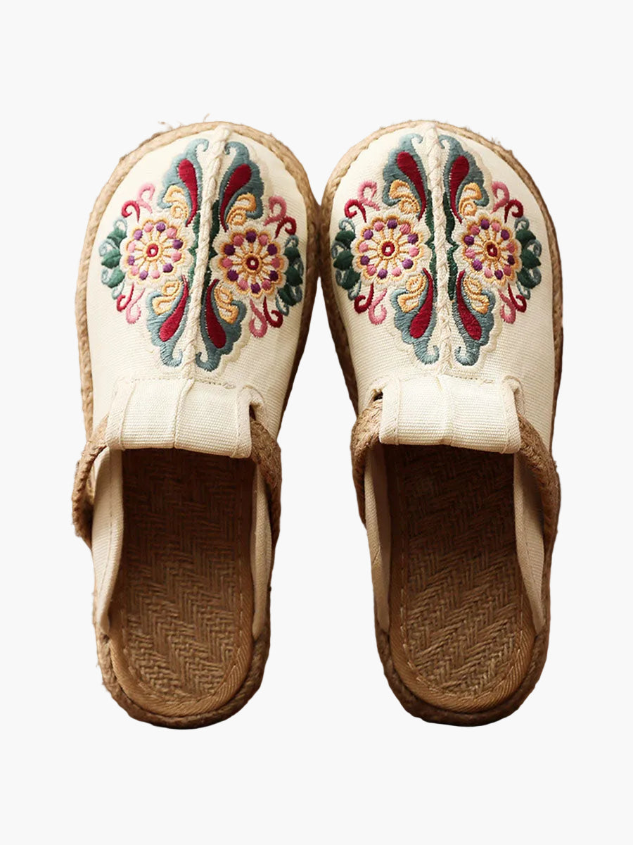 Zoccoli ricamati tradizionali da donna stile etnico – Calzature comode ed eleganti per interno o esterno