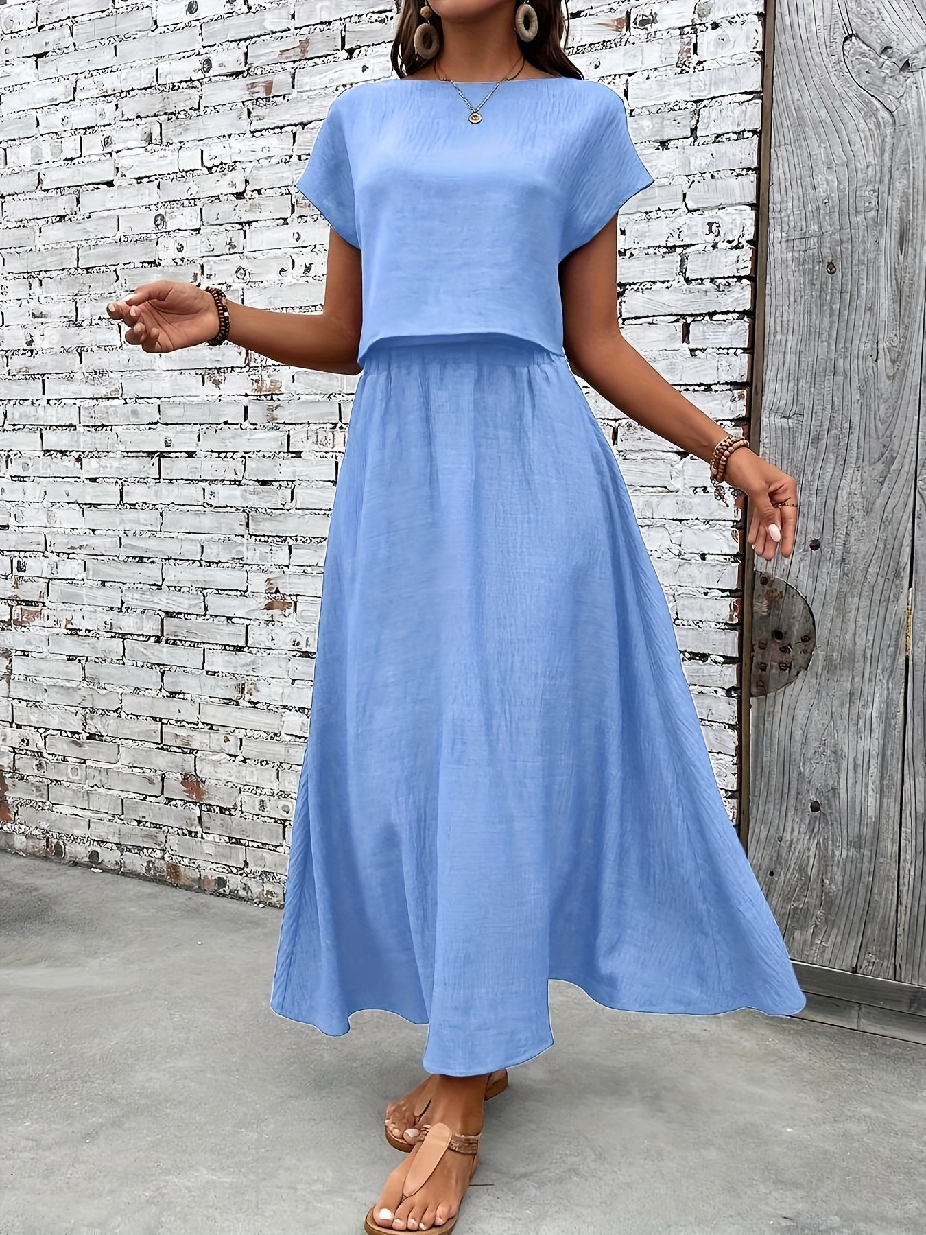 Chic two-piece women's set bohemian style – Crop top and flowing long skirt
