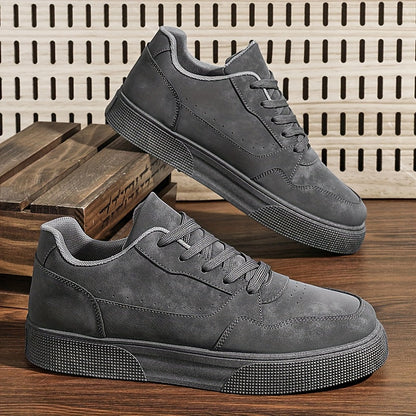 Låga sneakers för herrar i avslappnad urban stil för vardagsbruk