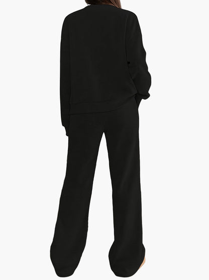 Pyjama femme deux pièces style détente avec boutons et poches, ensemble loungewear confortable pour la maison