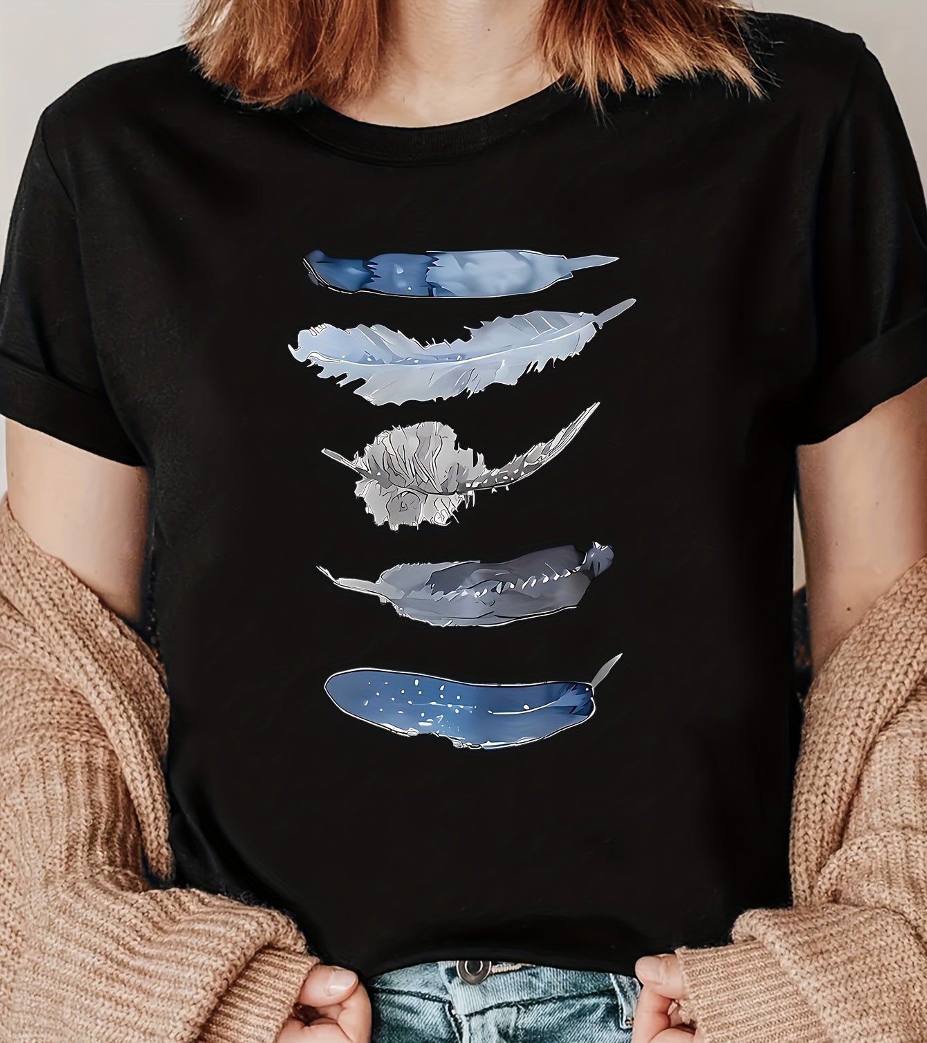 Dames T-shirt Casual Stijl met Artistiek Veerpatroon – Ideaal voor Lente en Zomer
