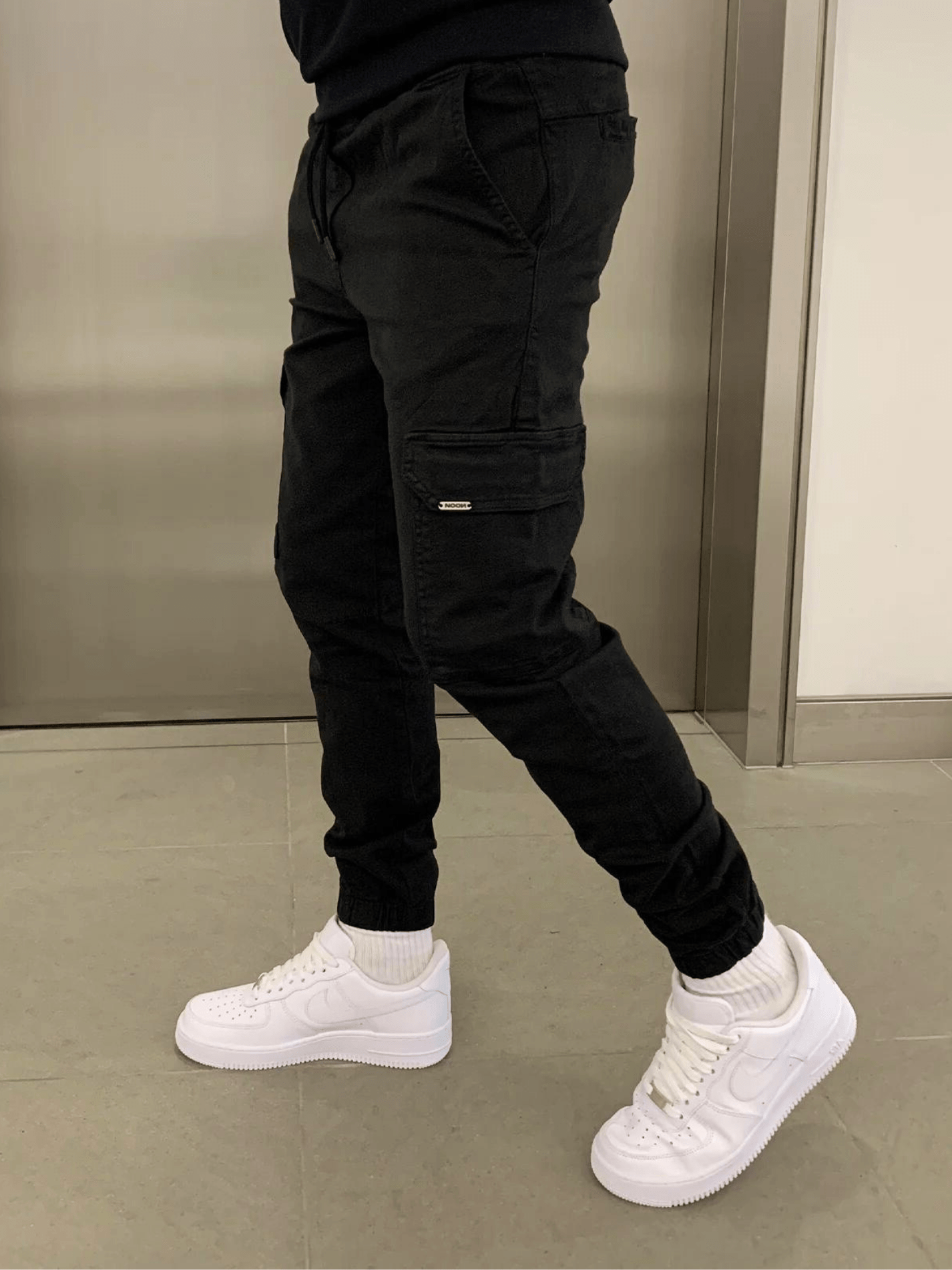 Cargo jogger trousers for men, urban and casual style