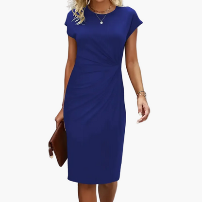 Robe élégante femme coupe droite pour bureau et soirée