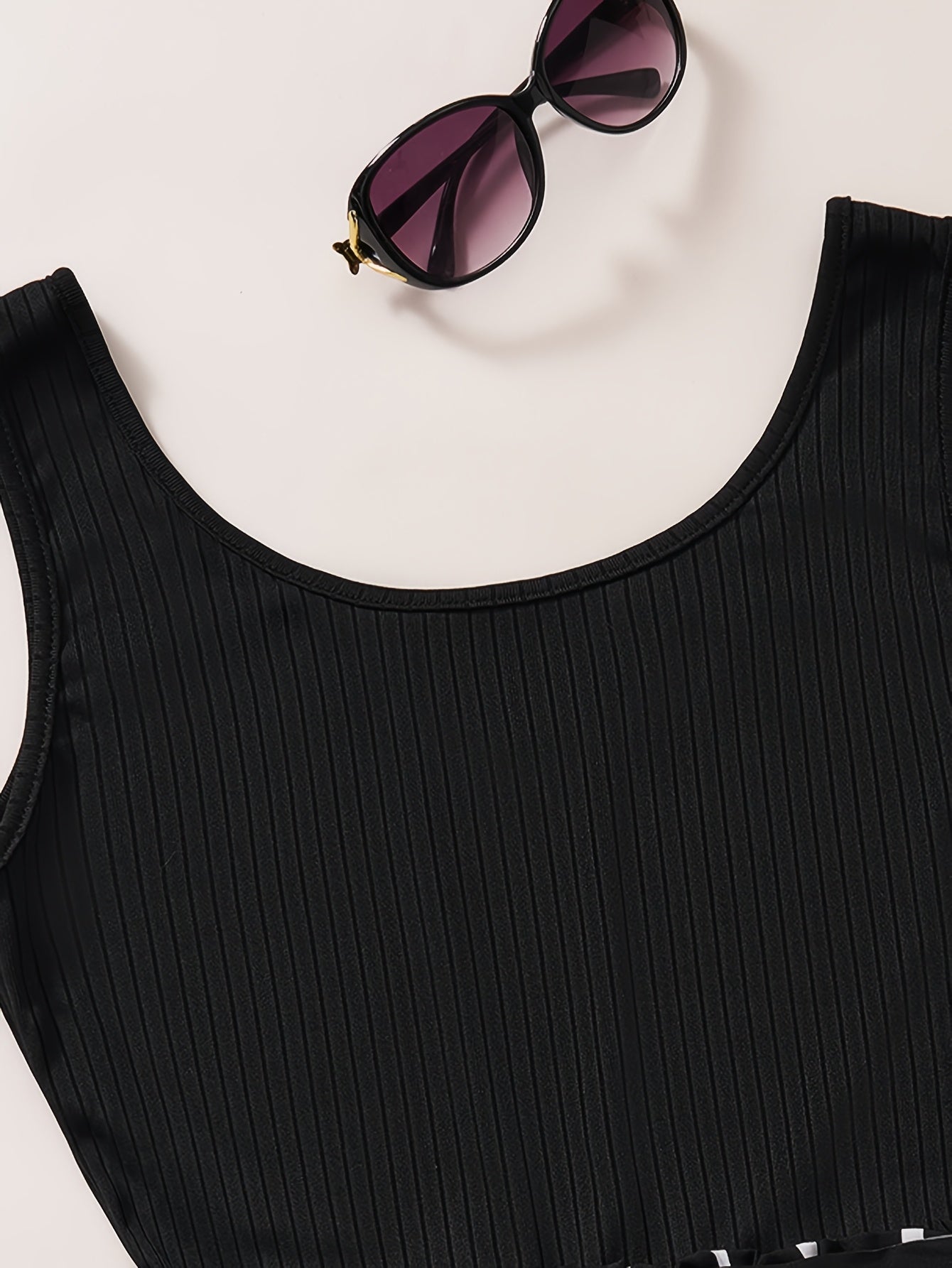 Tuta corta elegante a righe da donna, stile casual estivo