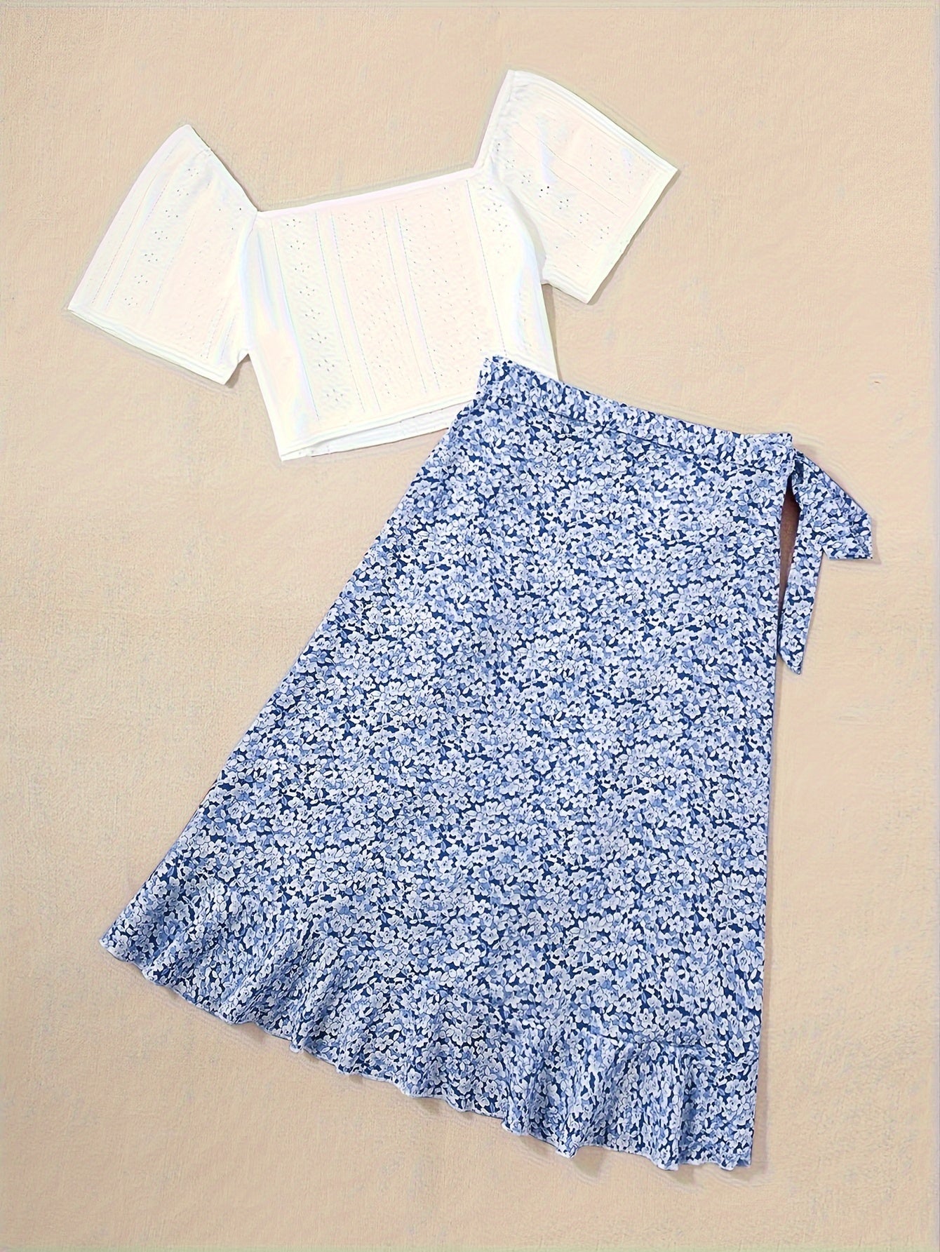 Damesensemble boho-chic stijl – Korte top met korte mouwen en bloemen wikkelrok