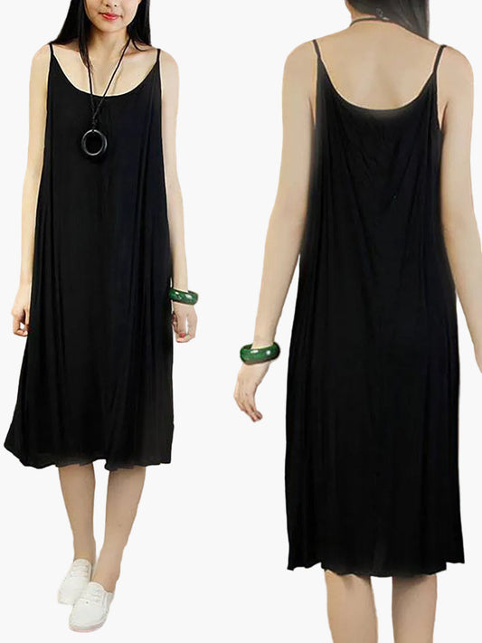 Avslappet kjole til dame i store størrelser, minimalistisk sommerstil uten ermer