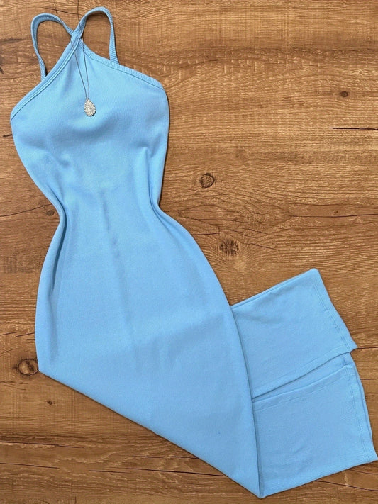 Vestido midi para mujer estilo bodycon con tirantes cruzados para salidas elegantes